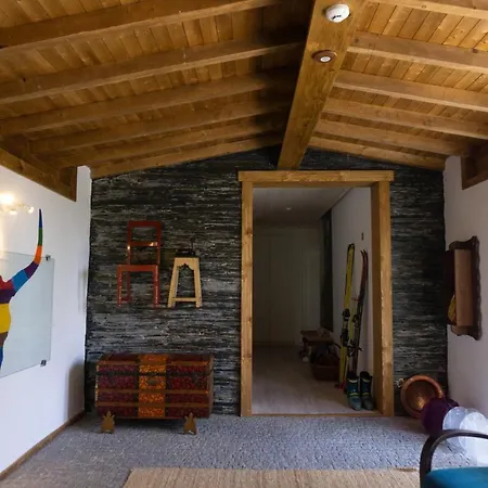 Casa Da Almoinha Bed and breakfast Unhais Da Serra