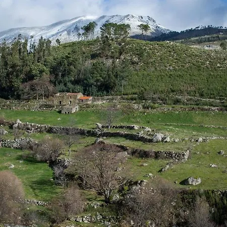 Bed & Breakfast Casa Da Almoinha Unhais Da Serra