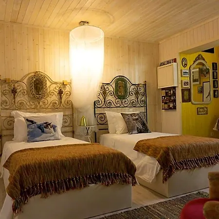 Casa Da Almoinha Bed and breakfast